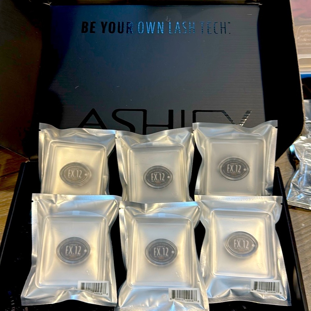 Lashify Bundle: 6 Lashify Fluffy FX.12 gossamers in truffle